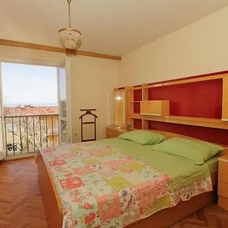 With A Parking Space - 11567 Makarska