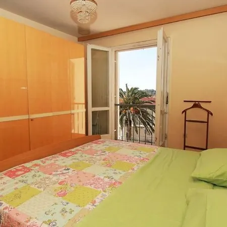 Daire With A Parking Space - 11567 Makarska